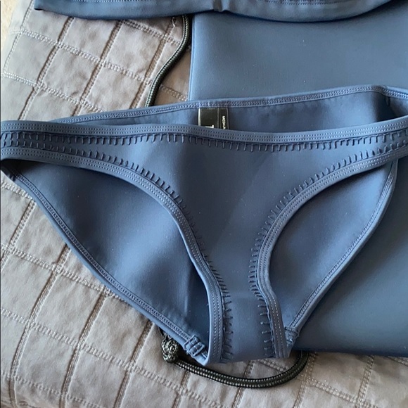 Triangl 2pice bikini set. - Picture 5 of 7